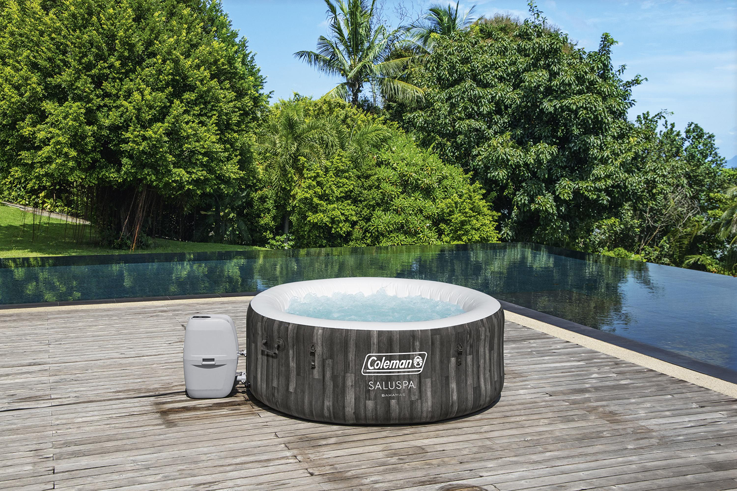 <small>Bestway® New Year’s Hot Tub Party</small>